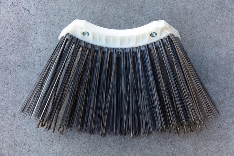 KOR-Brushes-26 x 13lb Claw Gutter Broom-2